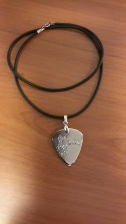 Collanina - Ciondolo Plettro € 18,00